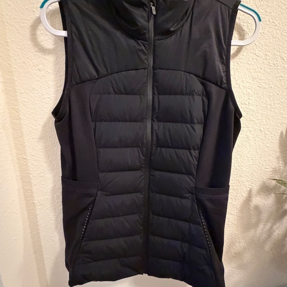 Lululemon Down for It All Vest, Black, Size 10, Like New - Picture 9 of 10